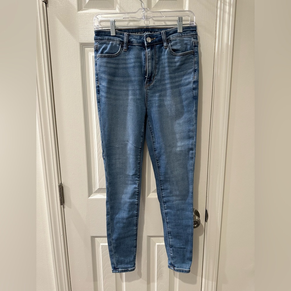 American Eagle Outfitters Light Blue Skinny Jeans- Size 4 short